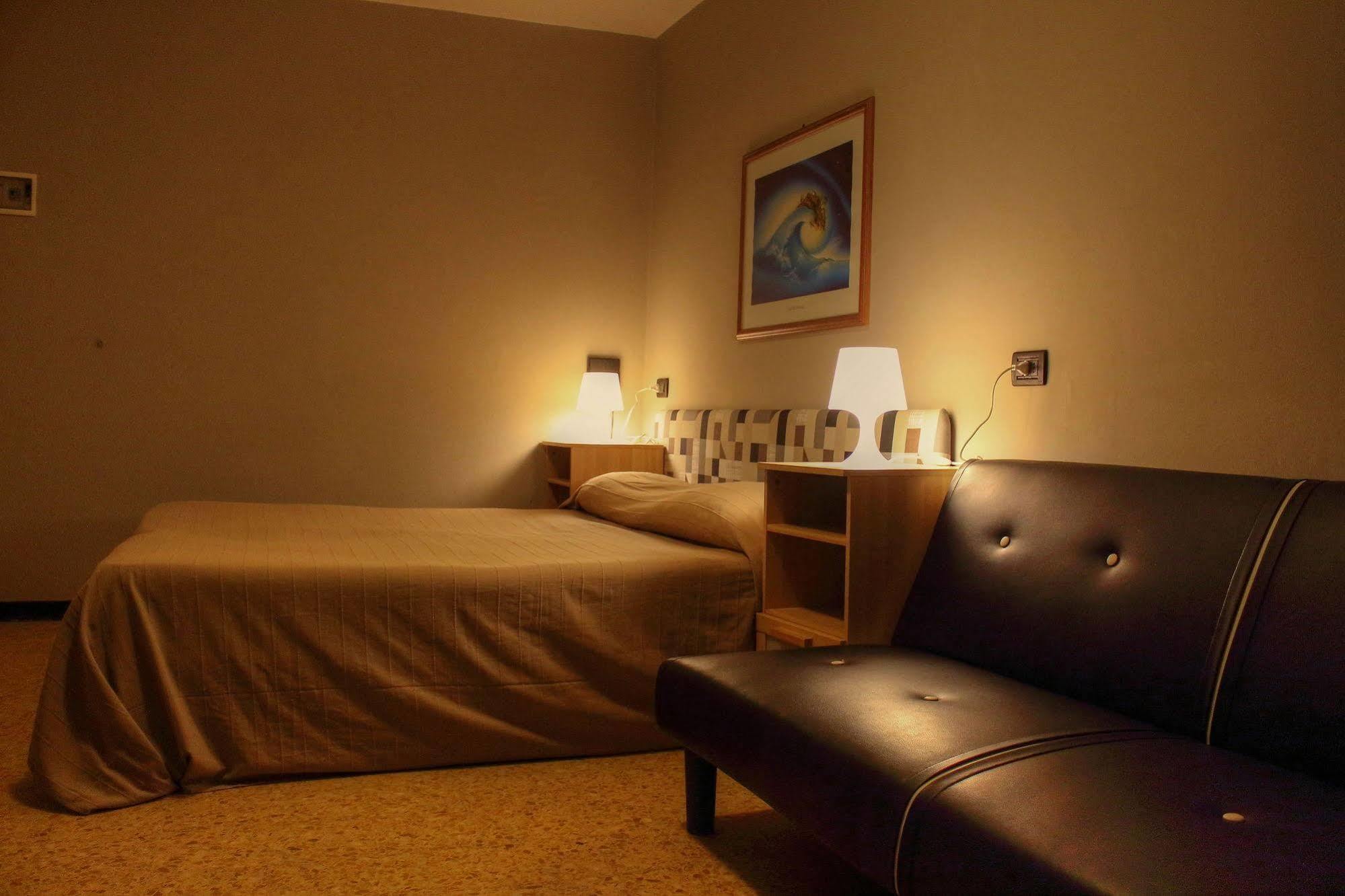 Hotel Pino Lerici Eksteriør bilde