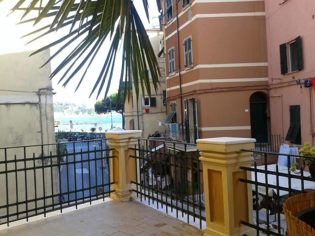 Hotel Pino Lerici Eksteriør bilde